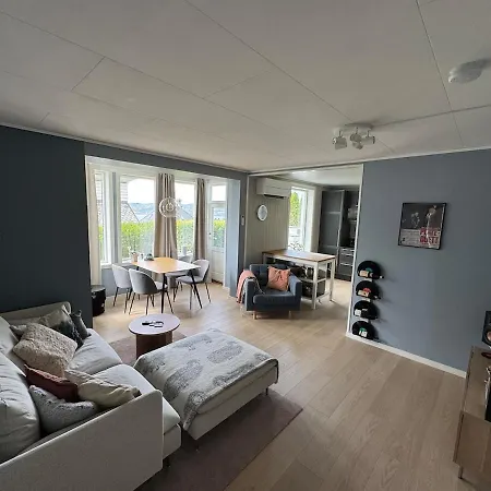 Apartment Panoramic Views And Garden! *
