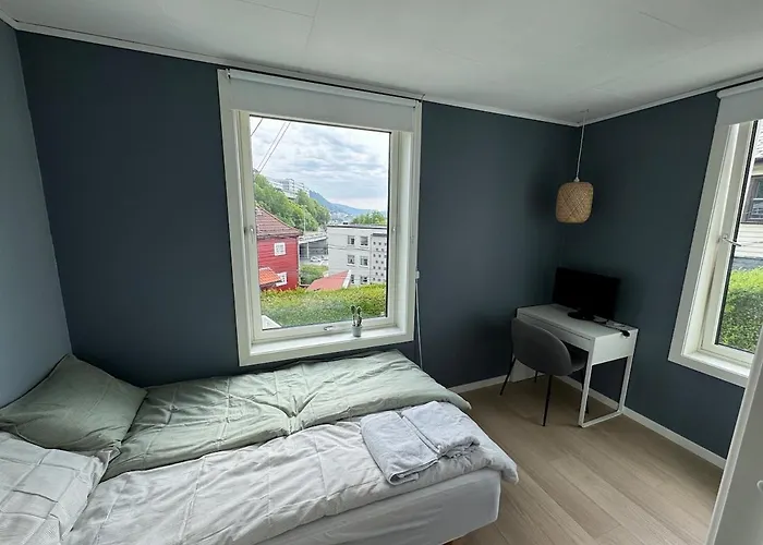 Panoramic Views And Garden! Apartamento *