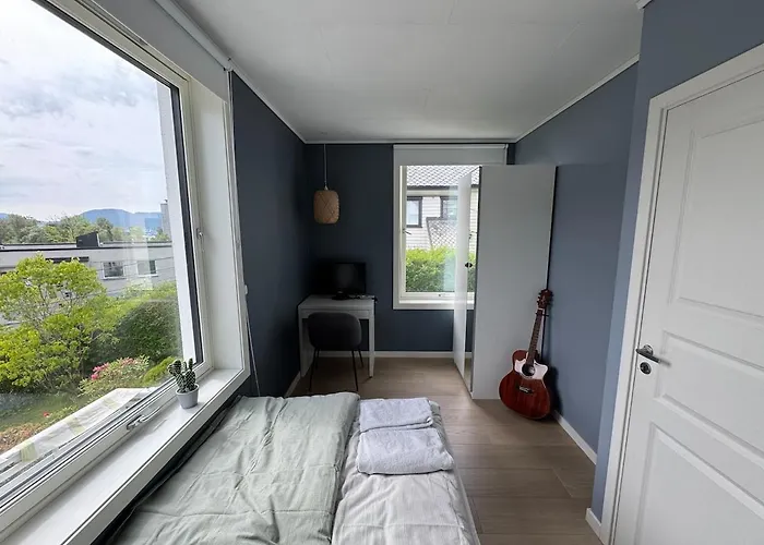 Panoramic Views And Garden! * 卑爾根